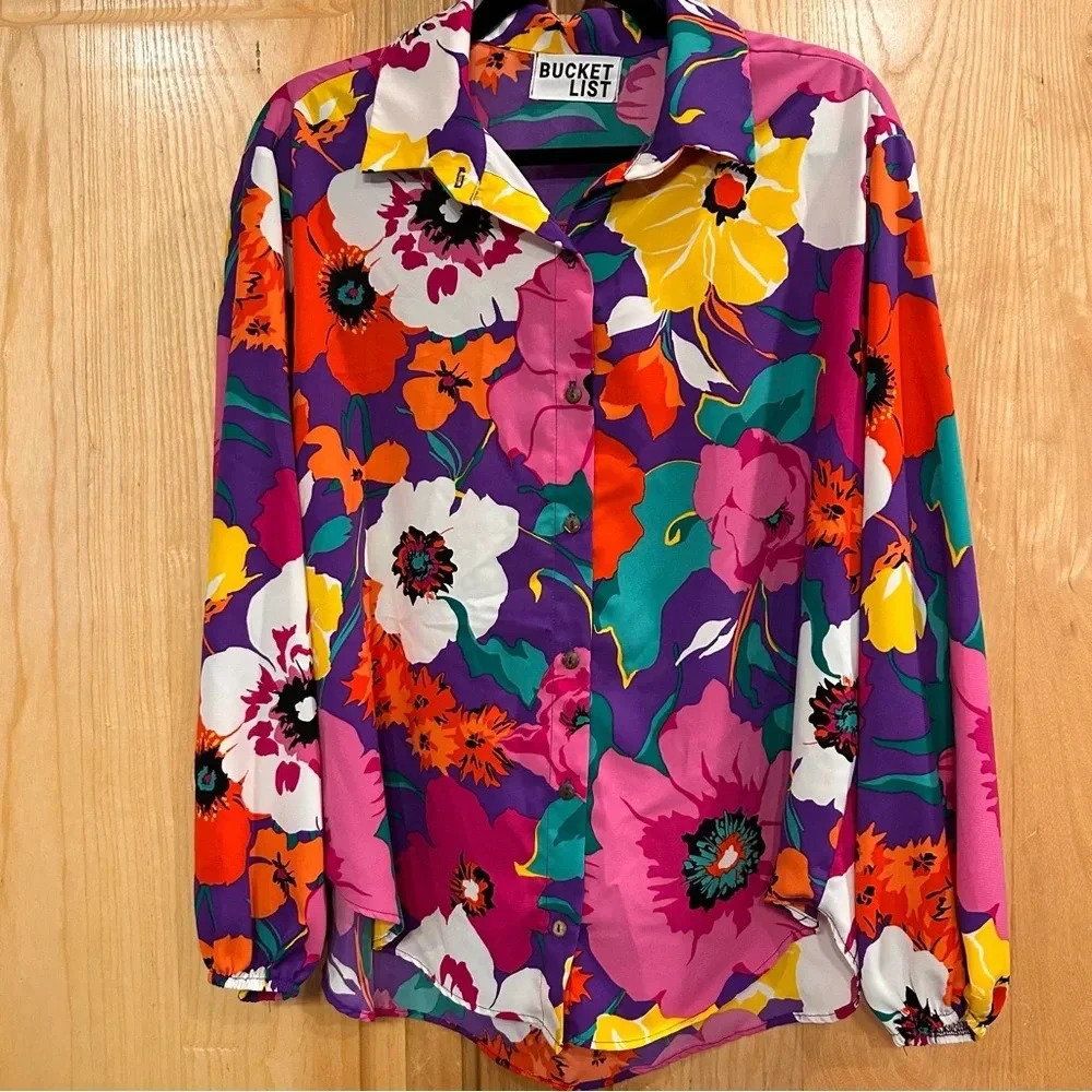 BUCKETLIST Floral Button Up Blouse - Picture 3 of 10